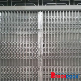 CỬA KÉO INOX CÓ LÁ U dày 8dem