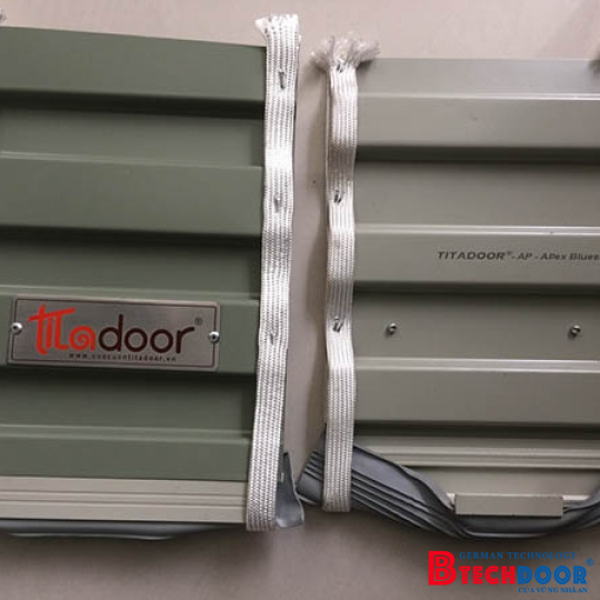 CỬA CUỐN TẤM LIỀN TITADOOR - AP
